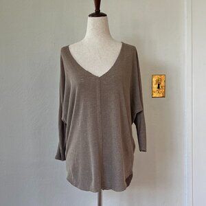 Project Social T Taupe V-Neck Long Sleeve Relaxed Top – Size XS